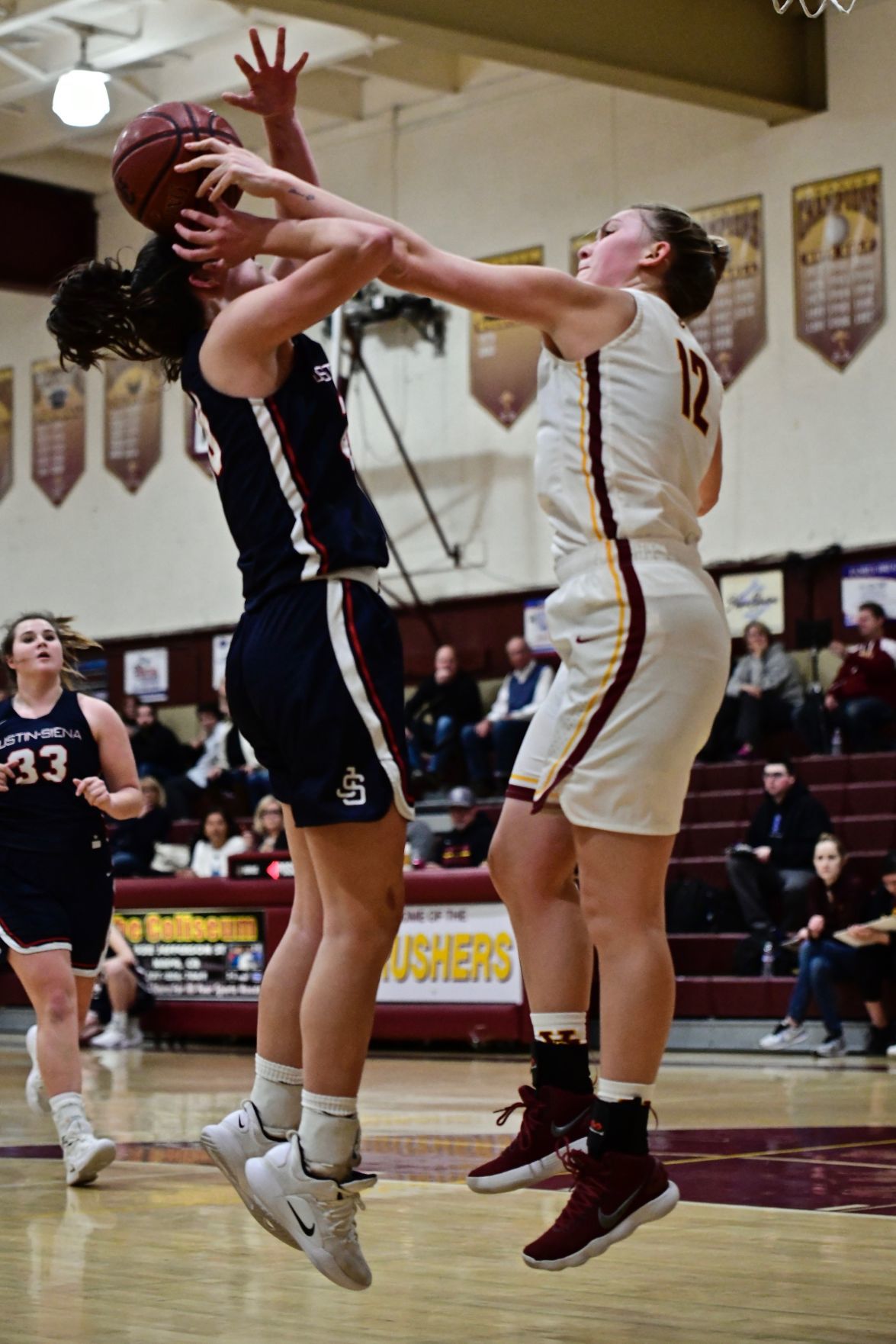 Justin-Siena at Vintage girls basketball in VVAL Tournament